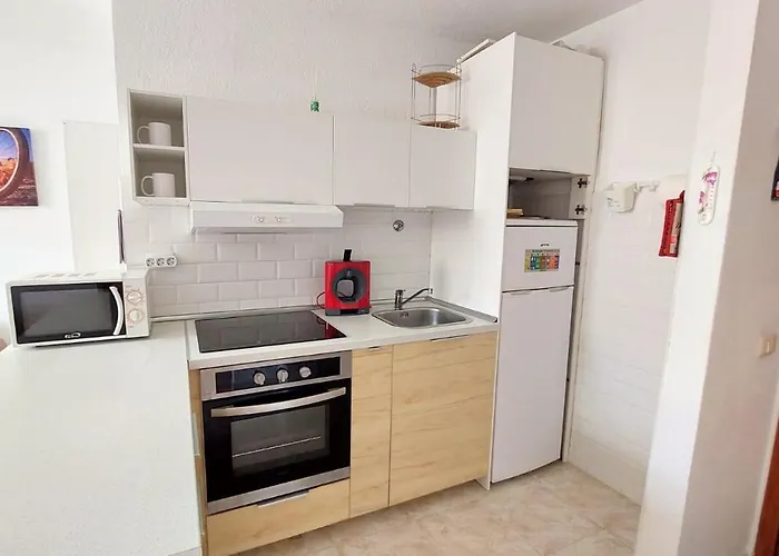 A Pie De Playa Cristianos *