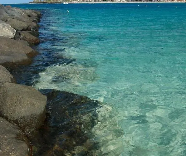 A Pie De Playa Cristianos *