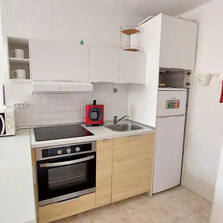 A Pie De Playa Cristianos *